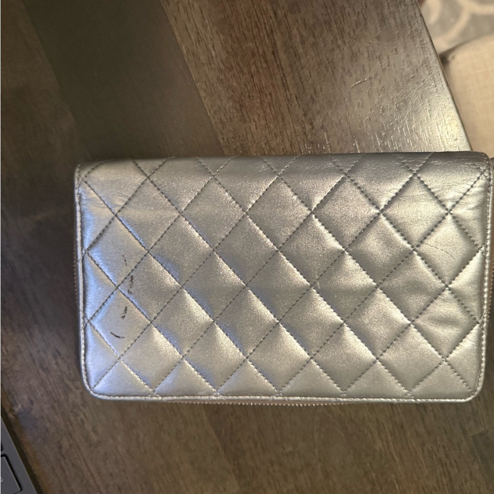 CHANEL Metallic Silver Quilted Wallet- PRICE REDUCED- SEE PHOTOS - Picture 2 of 11